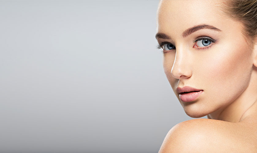 Die Faltenbehandlung mit Botox sorgt für ein frisches, erholtes Aussehen wie direkt nach einem Urlaub - FineSkin - Ästhetische Chirurgie - Augenlidstraffung - Brustvergrösserung – Fettabsaugung - 3D Simulation (Beratung) - Ästhetische Dermatologie - Hyaluron - Muskelrelaxans - Fettwegspritze - Fadenlifting - PRP Vampire Lifting - TCA-Peeling - Medizinische Kosmetik (Gesicht) - Observer-Hautanalyse - HydraFacial - Mesotherapie - QuadroStar - Secret RF Microneedling - Diodenlaser MeDioStar - IS Clinical Fire & Ice - Chemische Peelings - Fruchtsäurepeeling -ICOONE Laser - Seyo TDA Beautysystem -Ultraschallbehandlung - BB Glow Microneedling - Klassiche Gesichtsbehandlung - Medizinische Kosmetik (Körper) - Kryolipolyse - ICOONE Laser Body - Secret RF Microneedling Body - Dauerhafte Haarentfernung - VIP Line Elektrotherapie Body - Methode Brigitte Kettner - iS Clinical - Aesthetico - IMAGE Skincare - Beauty Secrets