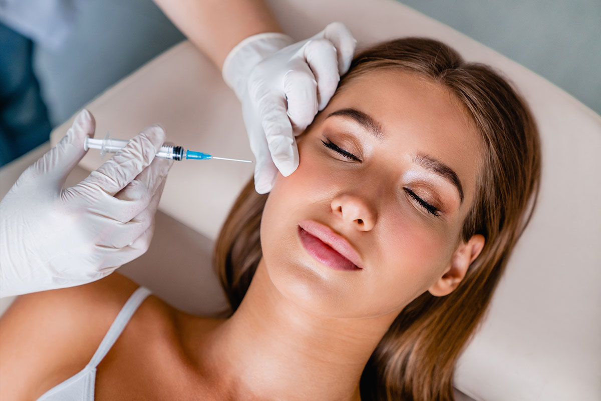 Masseter Botox Behandlung für Kieferkonturierung und V-förmiges Gesicht bei FineSkin